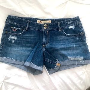 NWOT Hollister Distressed LowRise Jean Shorts 11